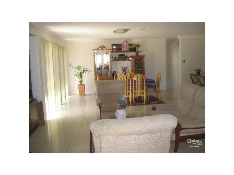 38 Brittain Road, Wattle Grove WA 6107