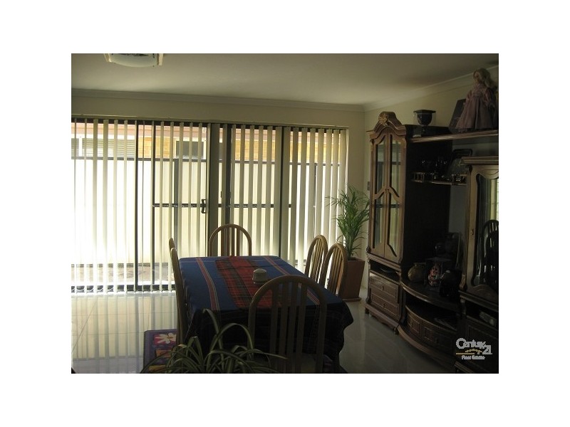 38 Brittain Road, Wattle Grove WA 6107