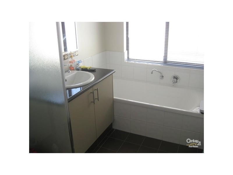 38 Brittain Road, Wattle Grove WA 6107