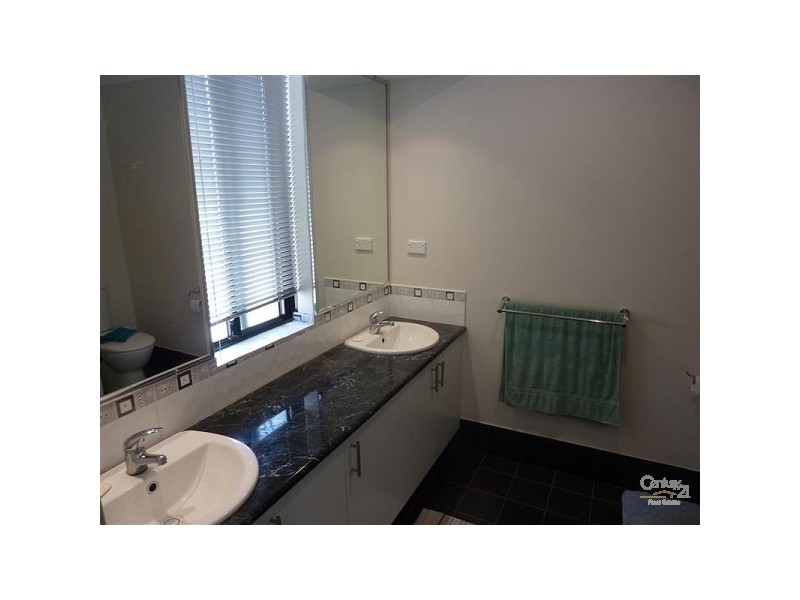 38 Brittain Road, Wattle Grove WA 6107