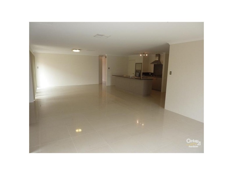 38 Brittain Road, Wattle Grove WA 6107