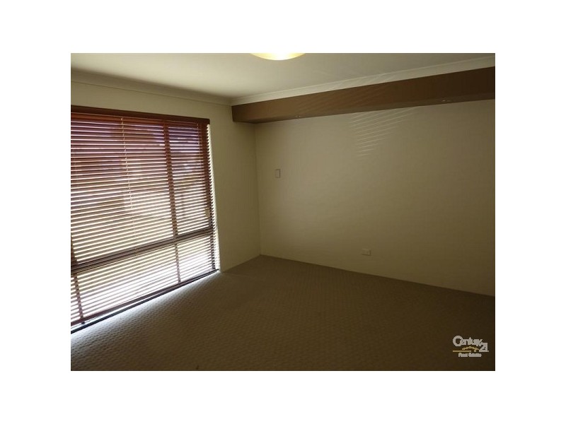 38 Brittain Road, Wattle Grove WA 6107