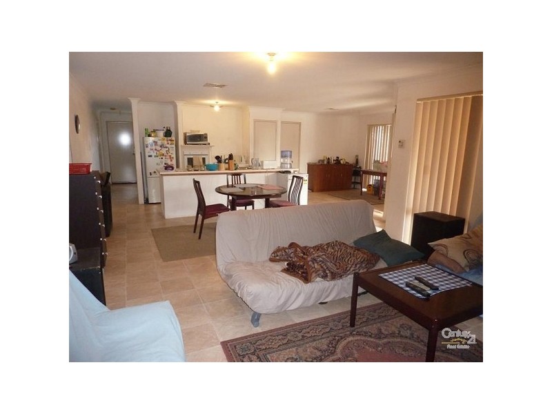 19 Mandon Street, Forrestfield WA 6058