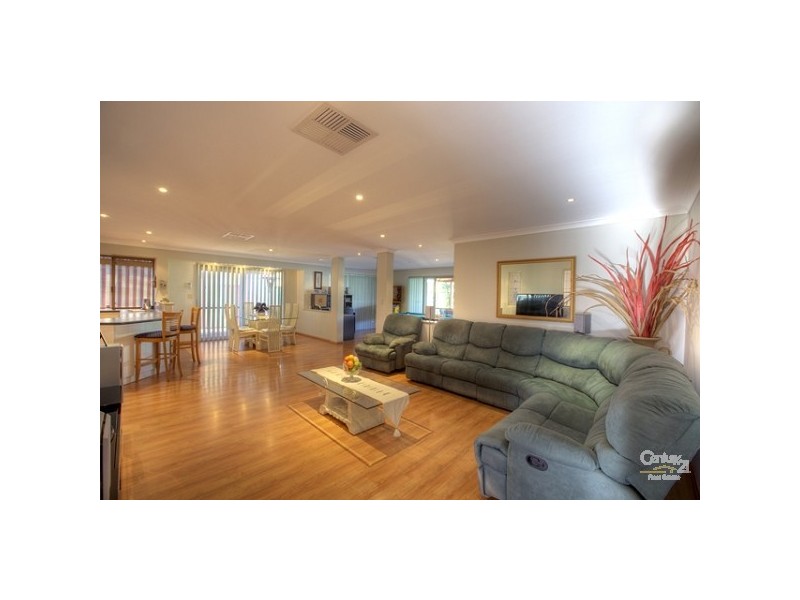 50 Bowden Drive, High Wycombe WA 6057