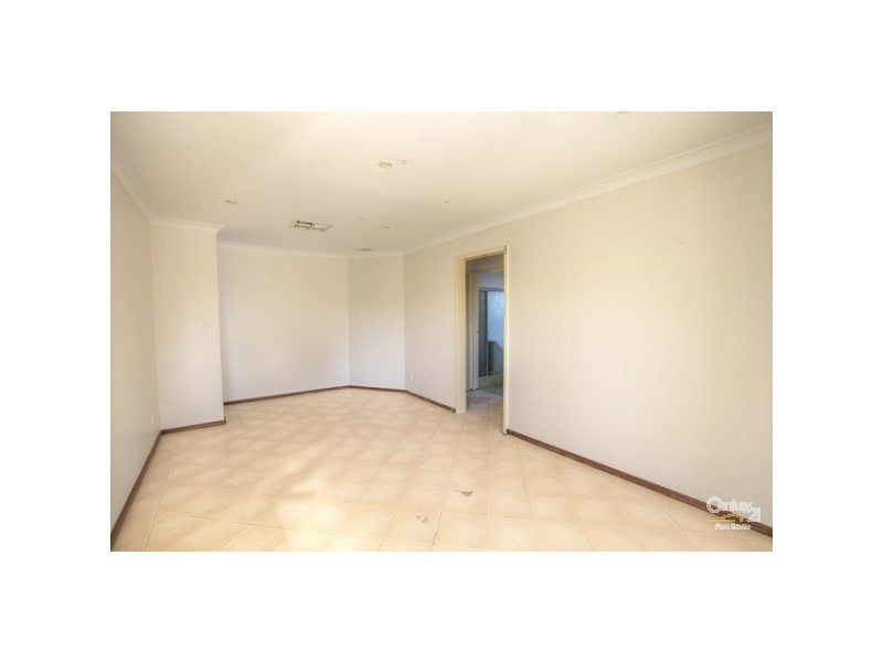 26 Agincourt Drive, Forrestfield WA 6058