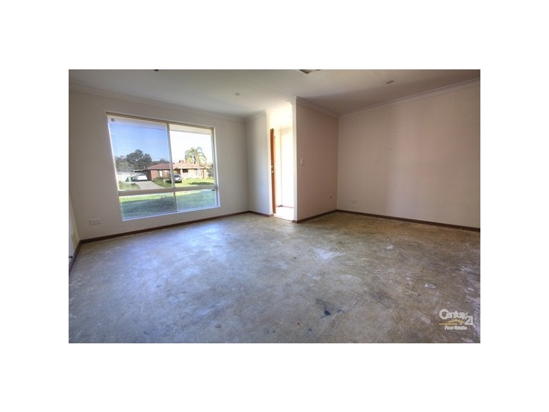 26 Agincourt Drive, Forrestfield WA 6058