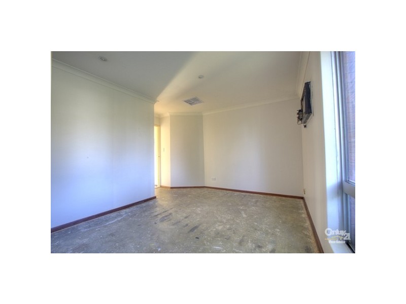 26 Agincourt Drive, Forrestfield WA 6058