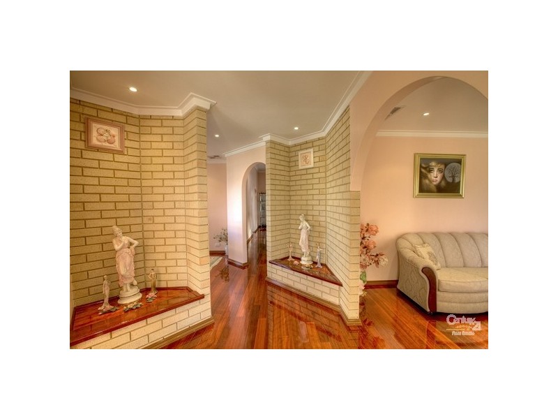 20 Redgum Court, Thornlie WA 6108