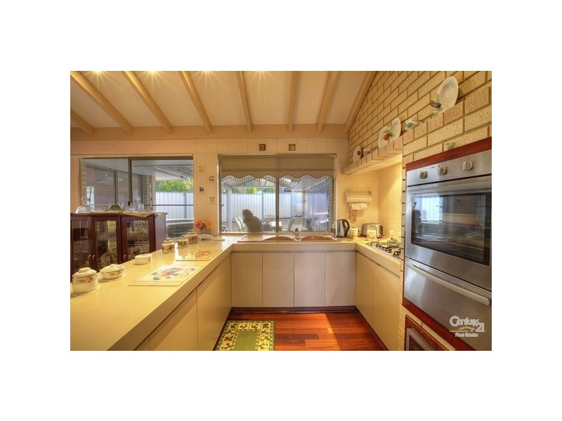 20 Redgum Court, Thornlie WA 6108