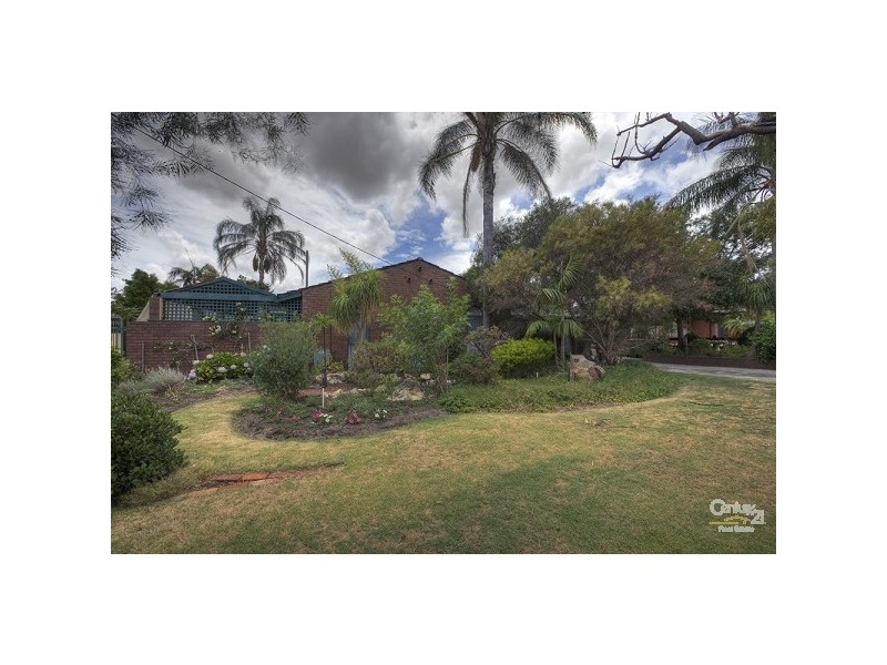 4 Jacobina Way, Forrestfield WA 6058