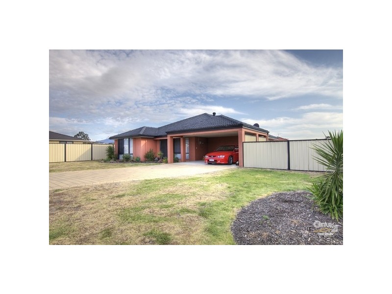 3 Plum Way, Forrestfield WA 6058