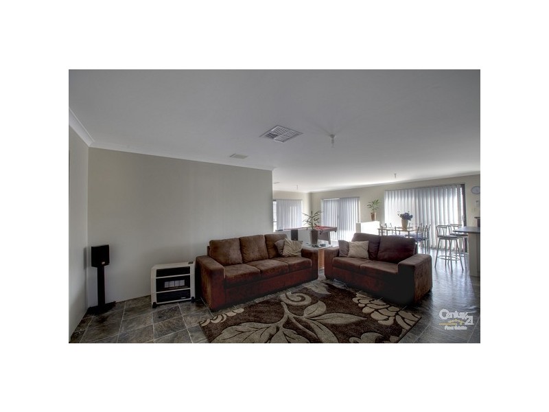 3 Plum Way, Forrestfield WA 6058