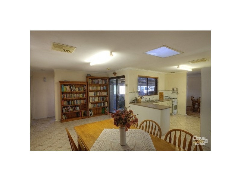 7 Calluna Way, Forrestfield WA 6058