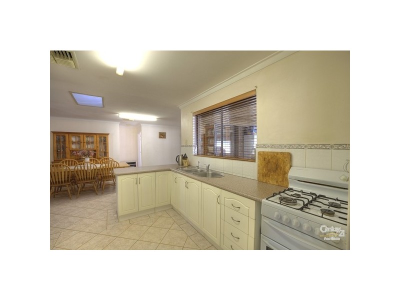 7 Calluna Way, Forrestfield WA 6058