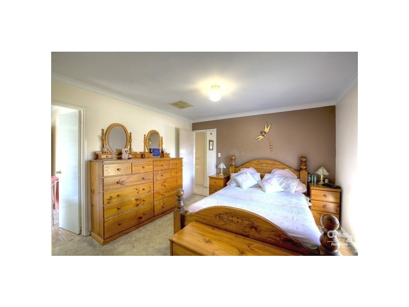 7 Calluna Way, Forrestfield WA 6058