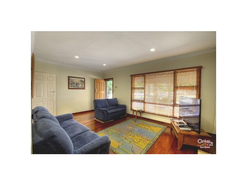 16 Kathleen Close, Maida Vale WA 6057