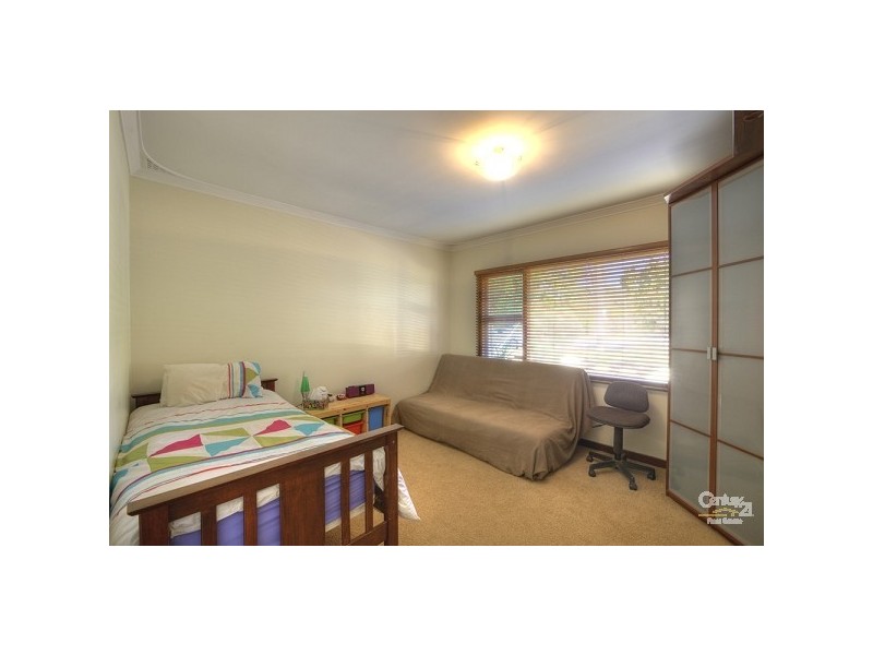 16 Kathleen Close, Maida Vale WA 6057