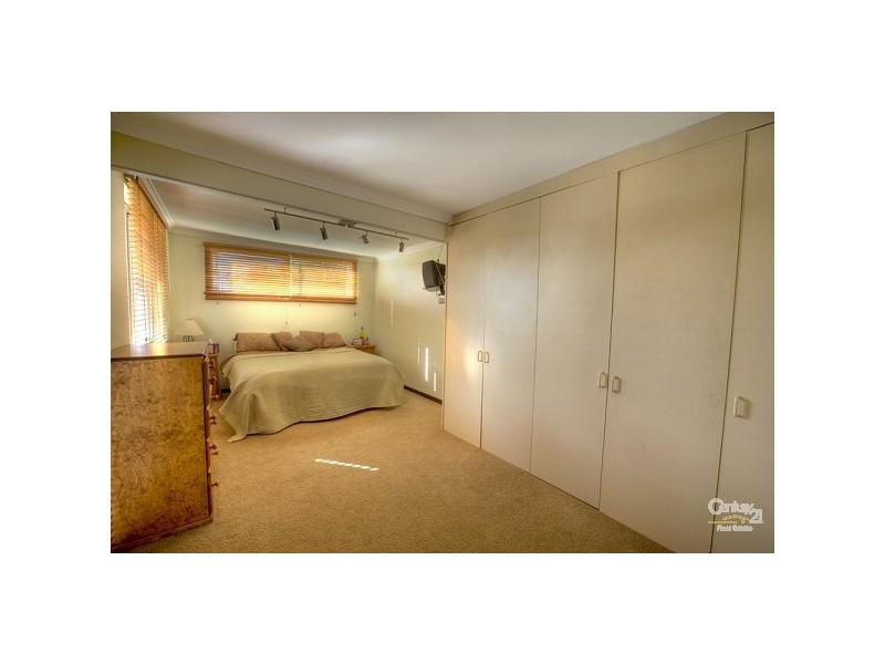 16 Kathleen Close, Maida Vale WA 6057