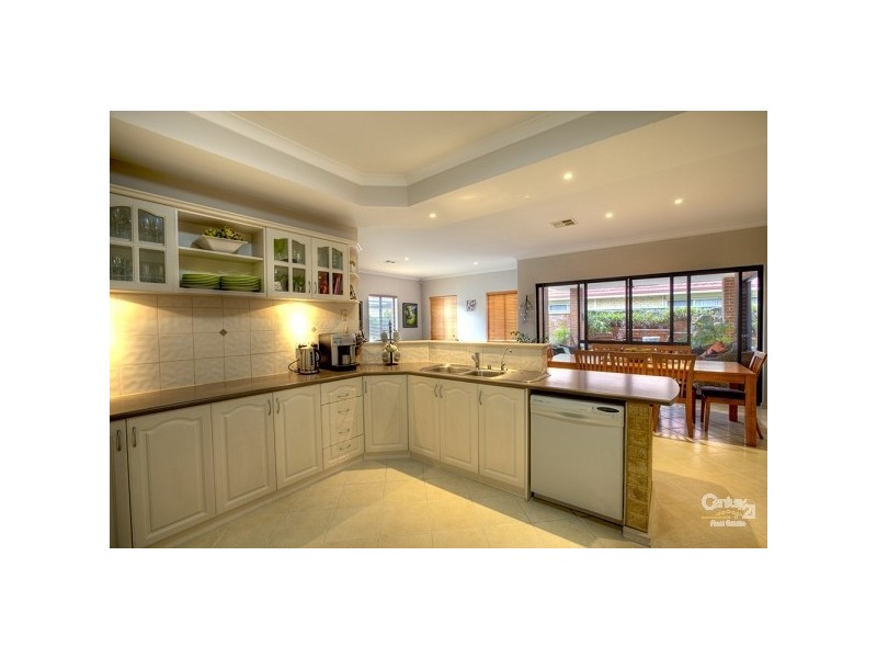 14 Regency Ramble, Wattle Grove WA 6107