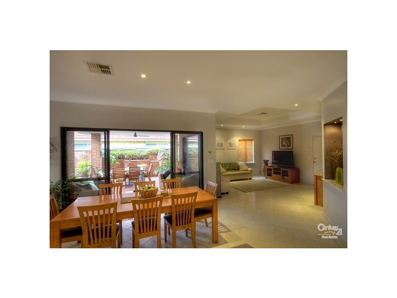 14 Regency Ramble, Wattle Grove WA 6107