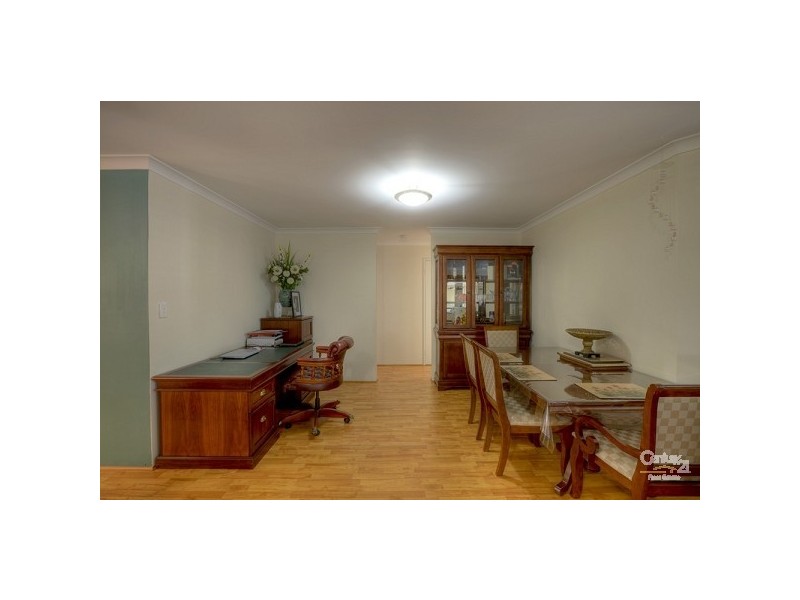 23 Russell Road, Maida Vale WA 6057