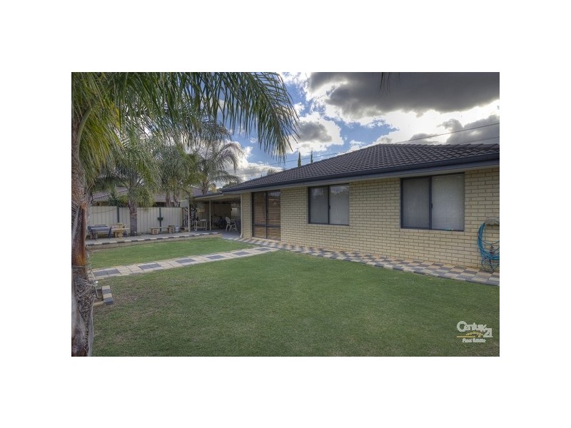 23 Russell Road, Maida Vale WA 6057