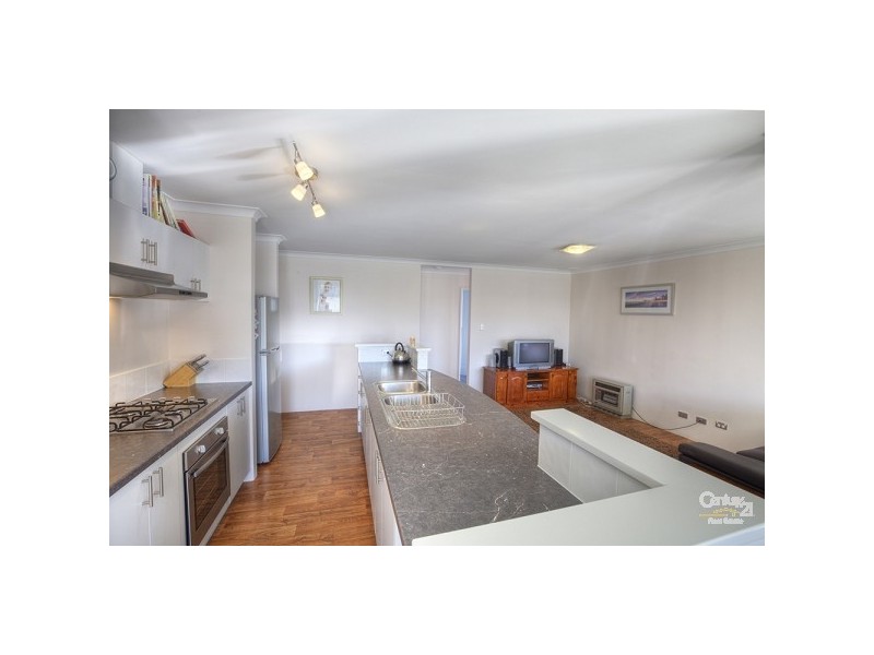 7 Rosemary Street, Wattle Grove WA 6107