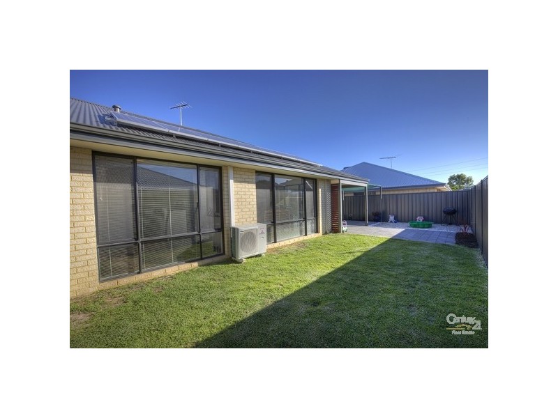 7 Rosemary Street, Wattle Grove WA 6107