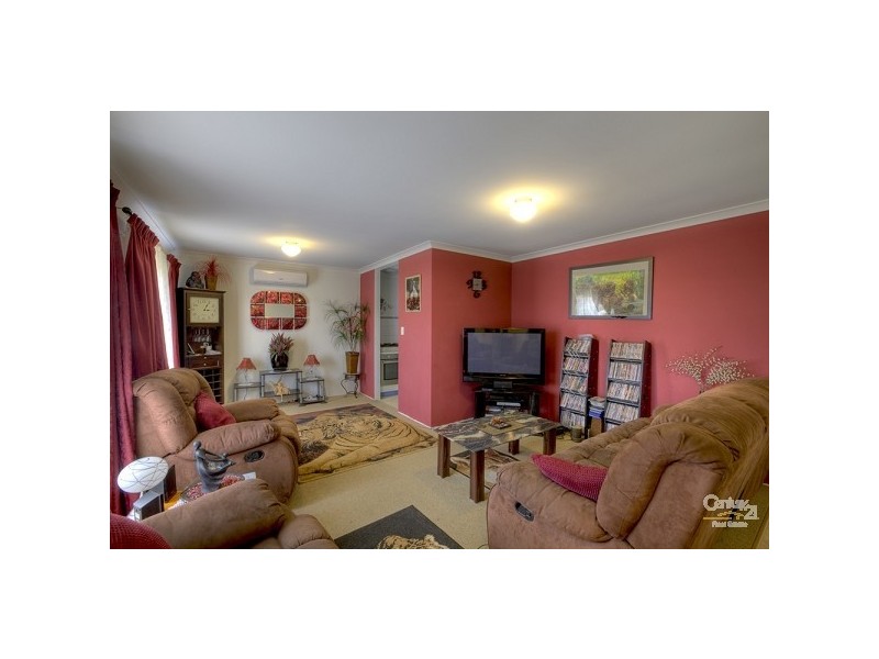 73 Hardey Road East, Wattle Grove WA 6107