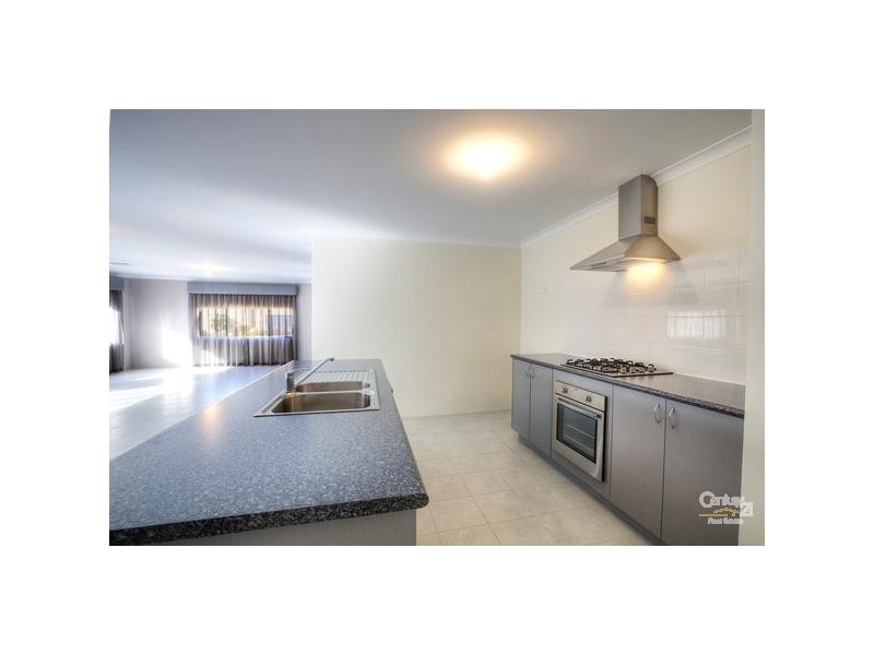 102 Sheffield Road, Wattle Grove WA 6107
