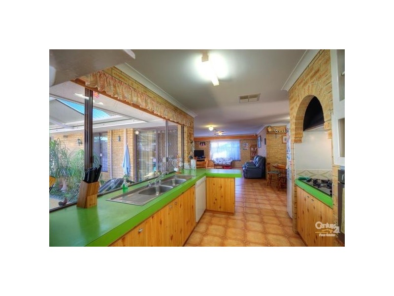 30 Fagin Way, Forrestfield WA 6058