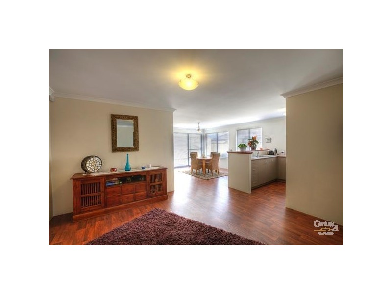 40 Brittain Road, Wattle Grove WA 6107