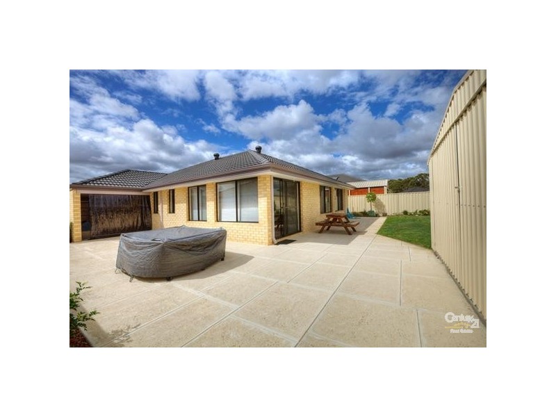 40 Brittain Road, Wattle Grove WA 6107