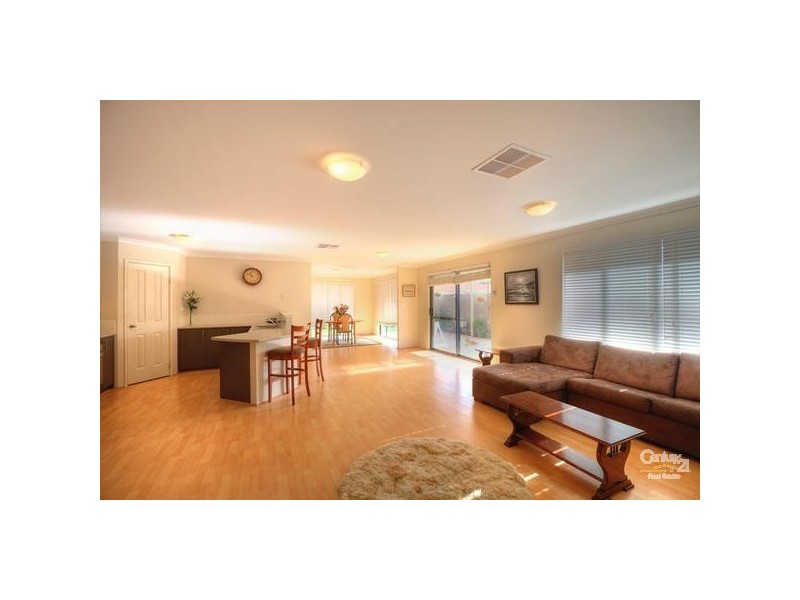 75 Sheffield Road, Wattle Grove WA 6107