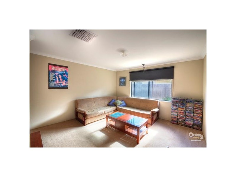 75 Sheffield Road, Wattle Grove WA 6107