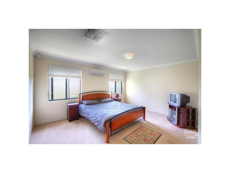 75 Sheffield Road, Wattle Grove WA 6107