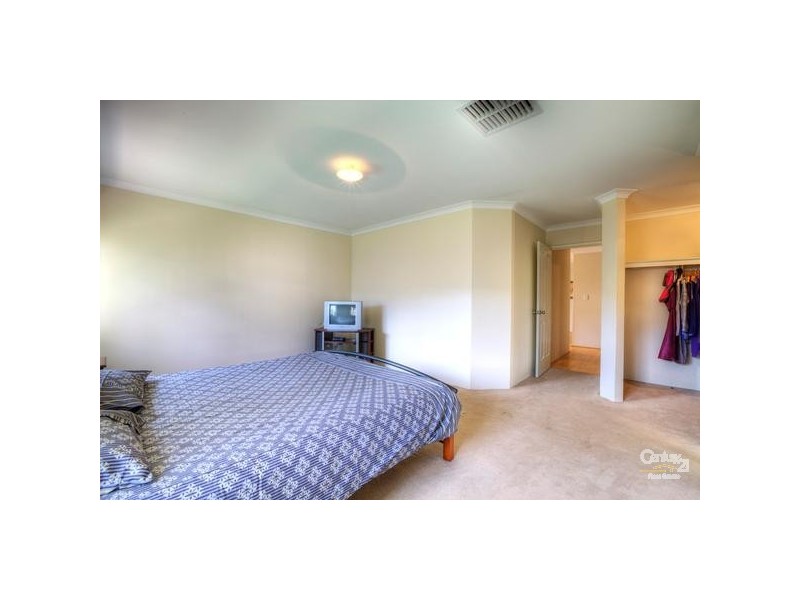 75 Sheffield Road, Wattle Grove WA 6107