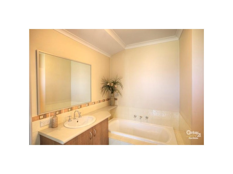 75 Sheffield Road, Wattle Grove WA 6107