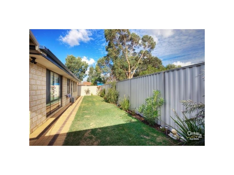 75 Sheffield Road, Wattle Grove WA 6107