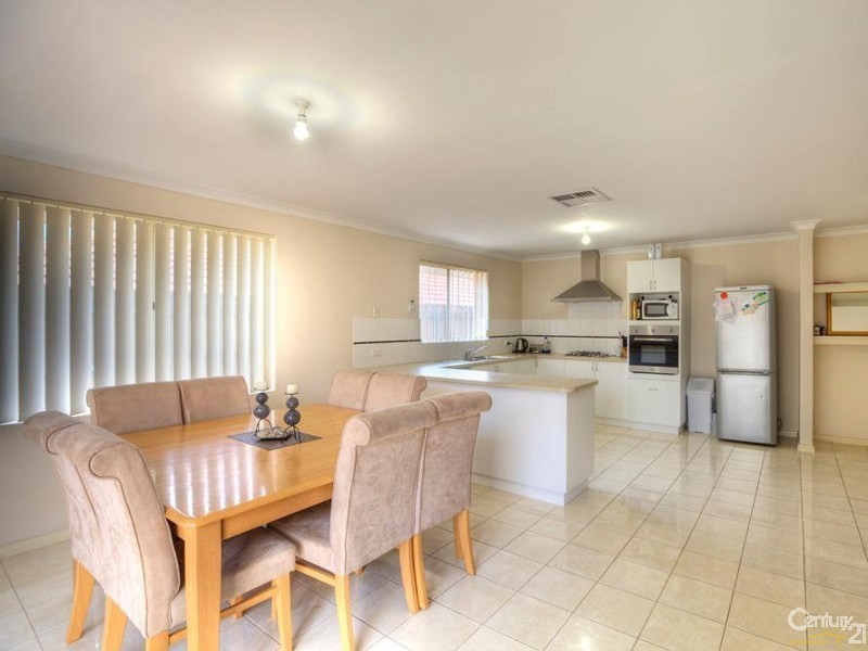39 Mona Vale Loop, Ellenbrook WA 6069