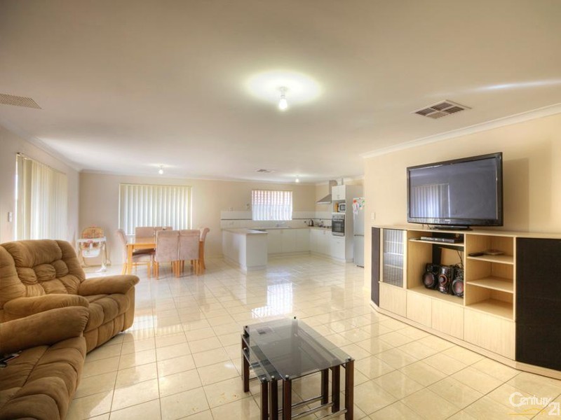 39 Mona Vale Loop, Ellenbrook WA 6069