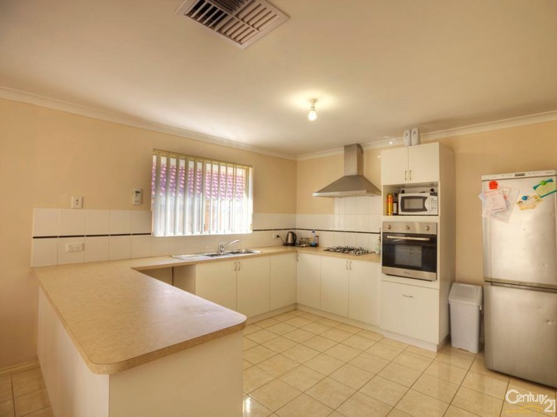 39 Mona Vale Loop, Ellenbrook WA 6069