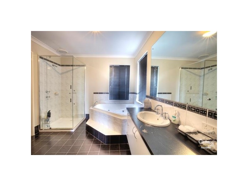 6 Elmore Way, High Wycombe WA 6057