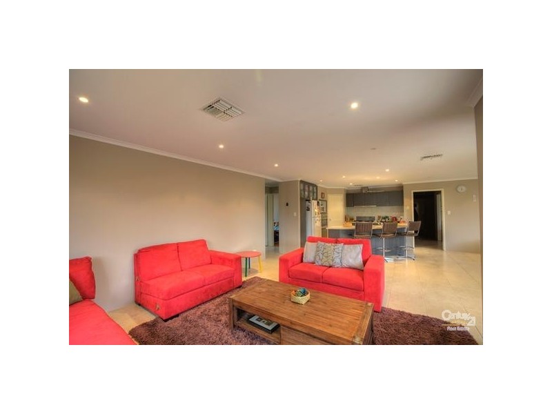 52 Fruit Tree Crescent, Forrestfield WA 6058