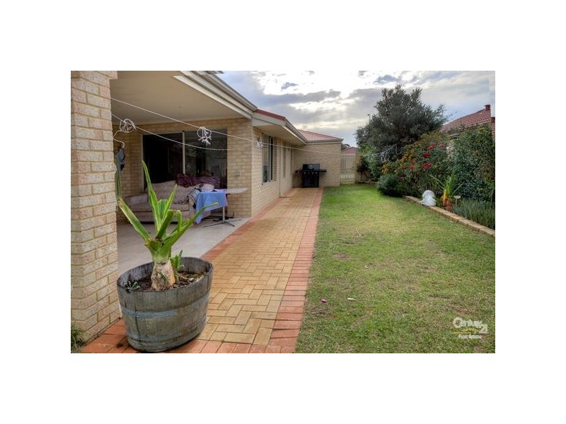 52 Fruit Tree Crescent, Forrestfield WA 6058