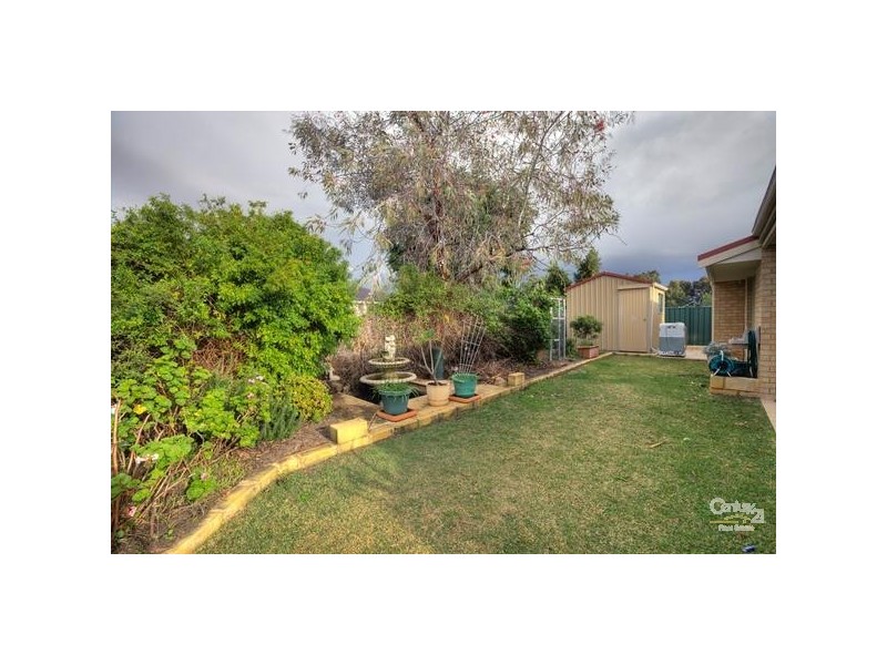 52 Fruit Tree Crescent, Forrestfield WA 6058