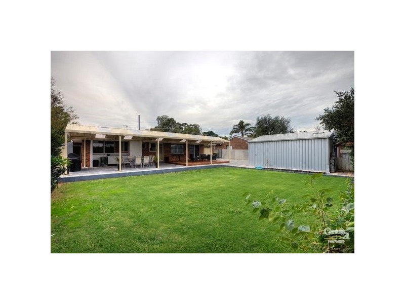 17 Cypress Road, Forrestfield WA 6058