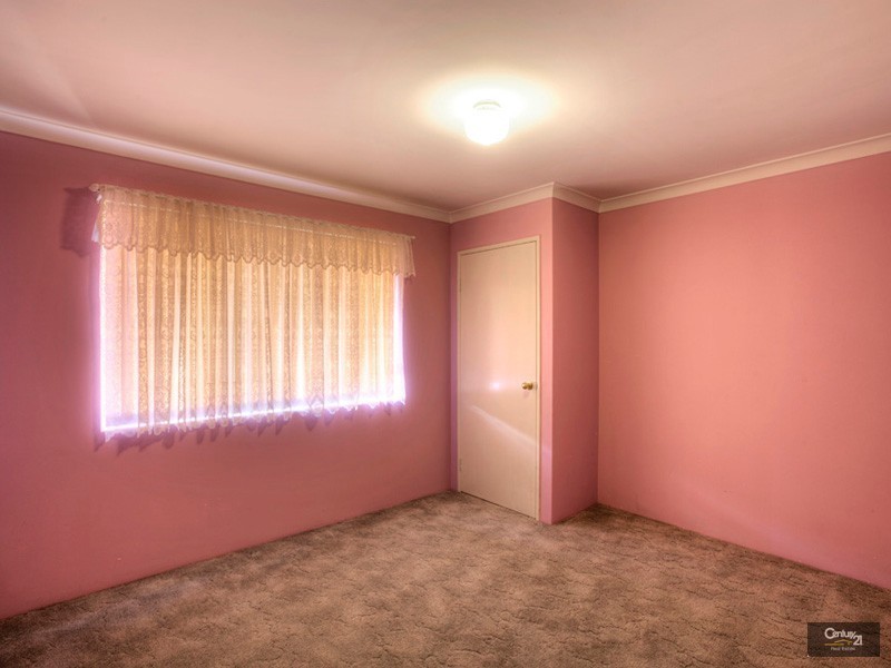 39 Plane Tree Green, Forrestfield WA 6058