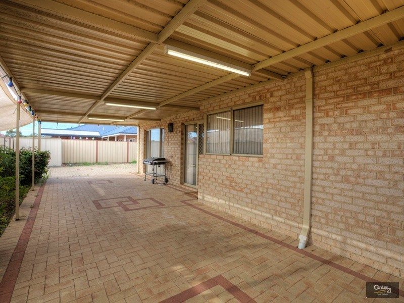 39 Plane Tree Green, Forrestfield WA 6058