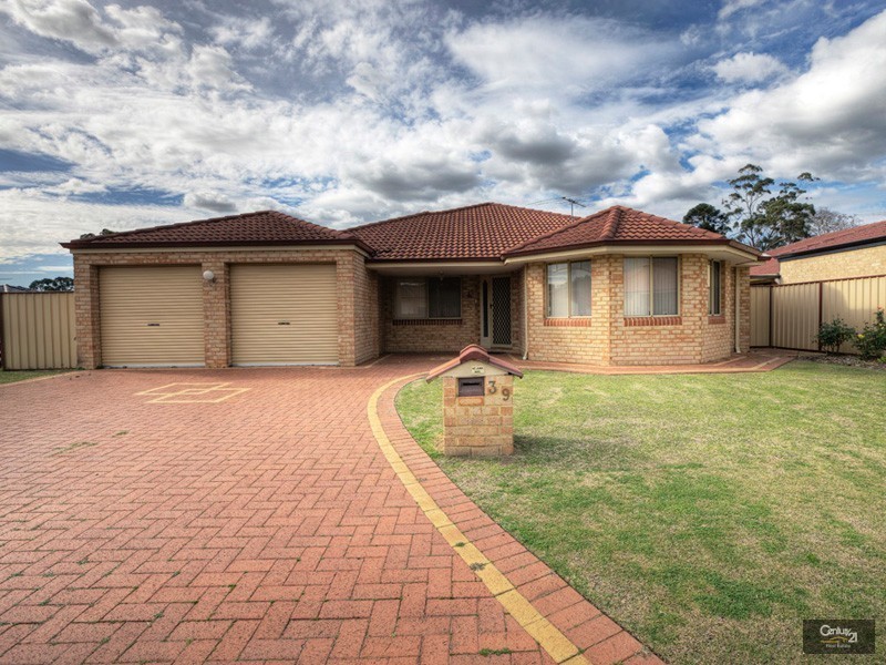 39 Plane Tree Green, Forrestfield WA 6058